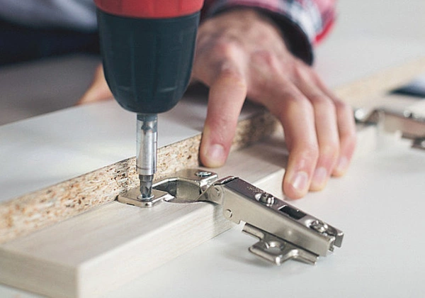 Fixadores para Fabricação de Móveis